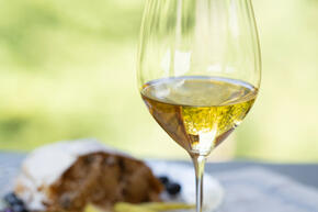 6884 15 riedel performance riesling 3.jpg